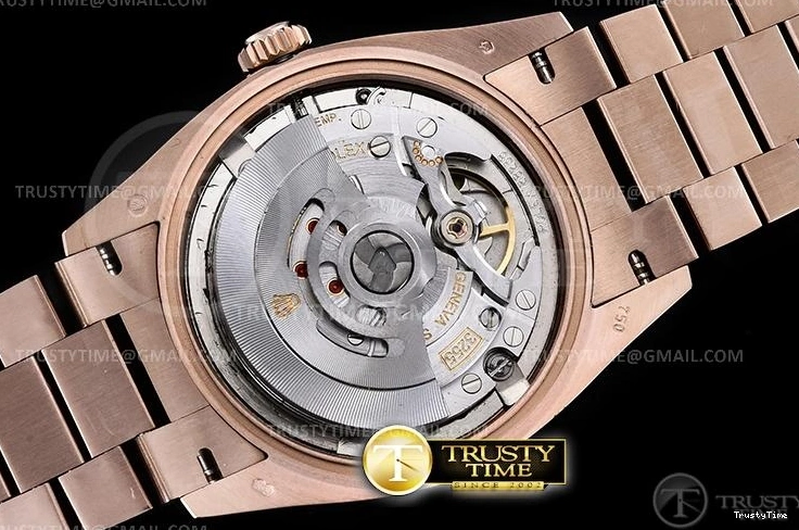 1120 RDD0223A – DayDate 36mm Packable 702